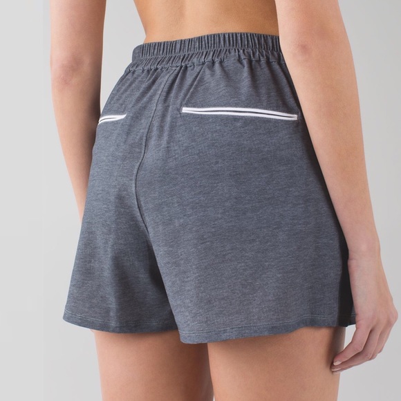 Lululemon City Skort Sz 8 - Picture 2 of 10